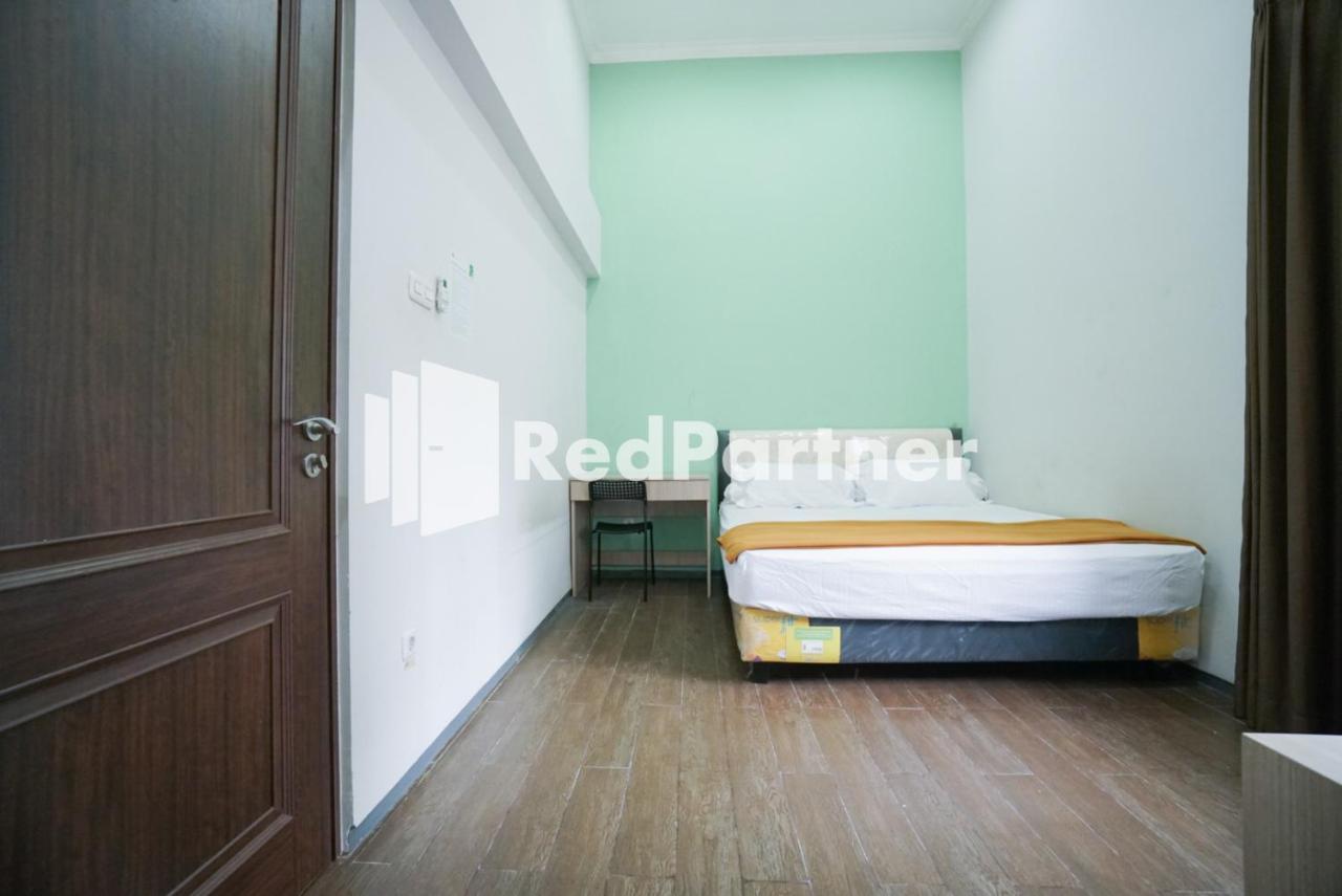 Toba Mansion Syariah Near Benhil Redpartner Hotel Jakarta