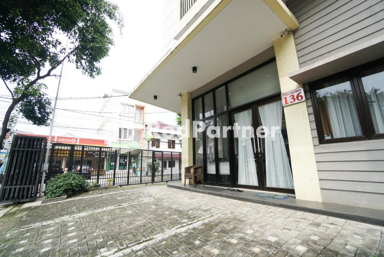 Toba Mansion Syariah Near Benhil Redpartner Hotel Jakarta